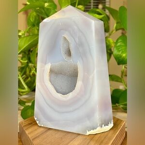 1614 Blue Lace Agate Crystal Tower with Druzy Cave